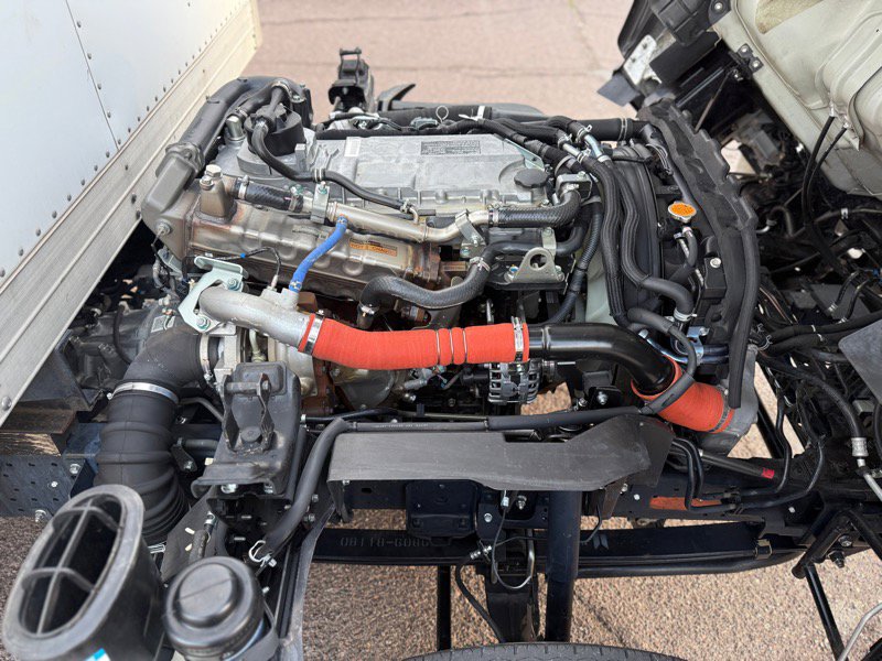 Used 2023 Isuzu NPR image 12