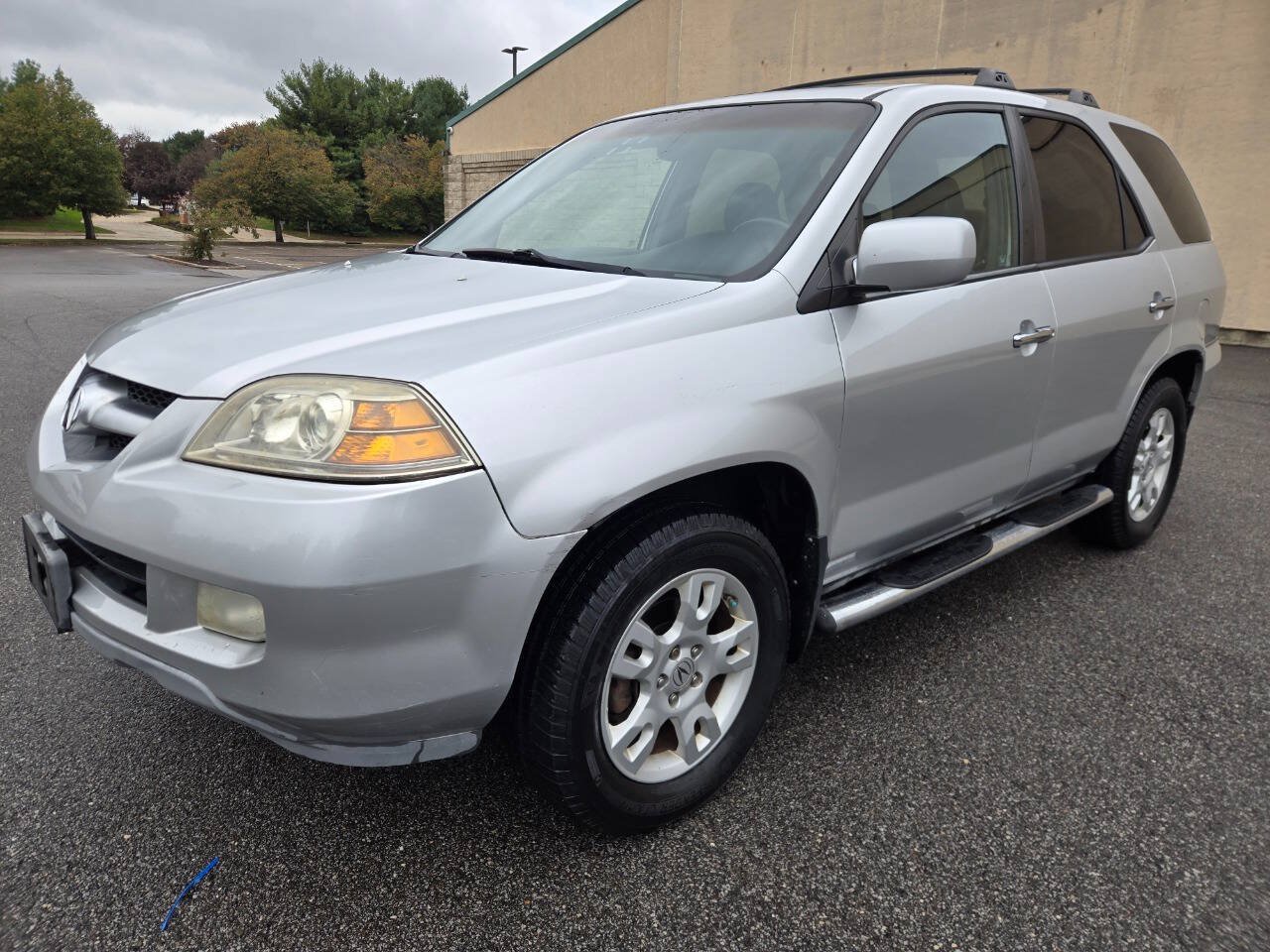 Used 2005 Acura MDX Touring AWD/4WD image 2