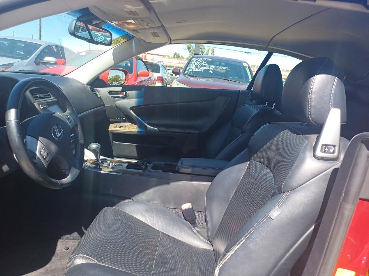 Used 2013 Lexus IS 250C w/ Luxury Pkg image 14