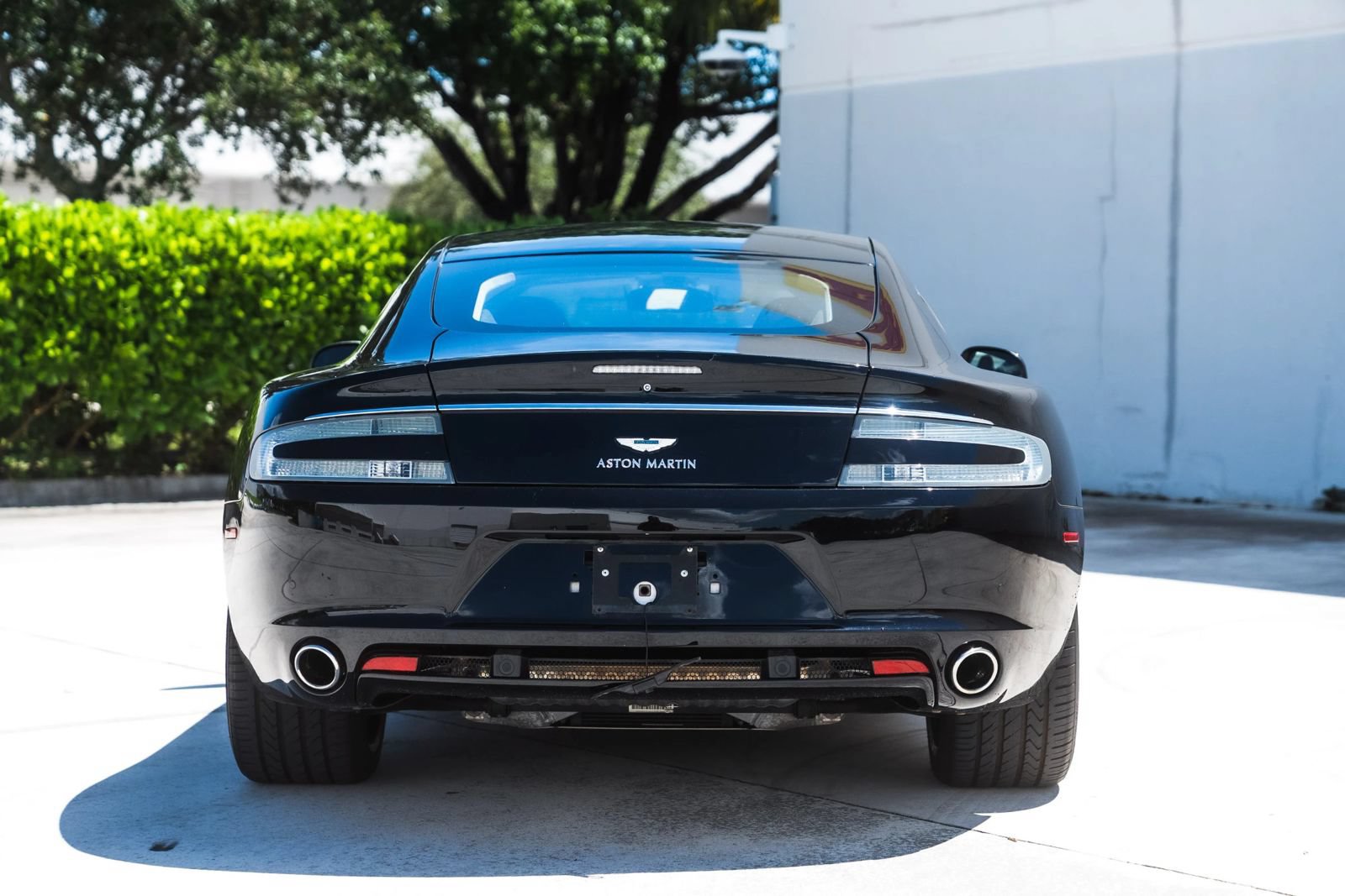 Used 2011 Aston Martin Rapide RWD image 7