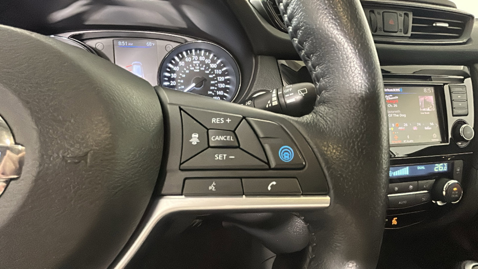 Used 2020 Nissan Rogue SV AWD/4WD image 18