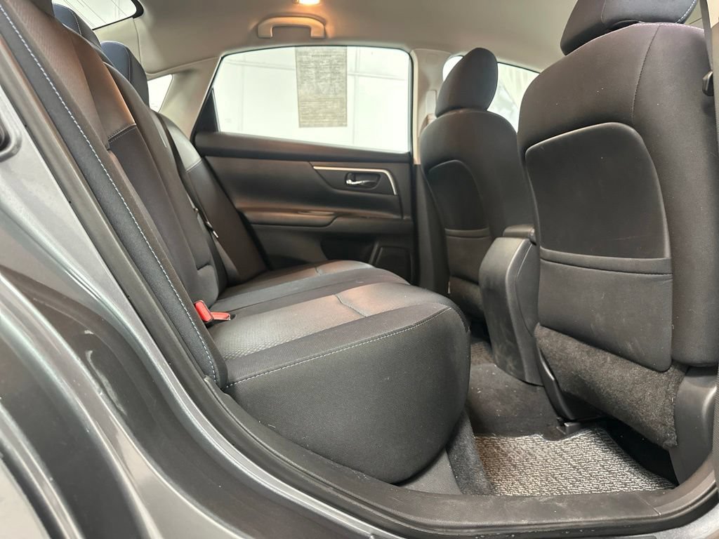 Used 2018 Nissan Altima 2.5 SR FWD image 19