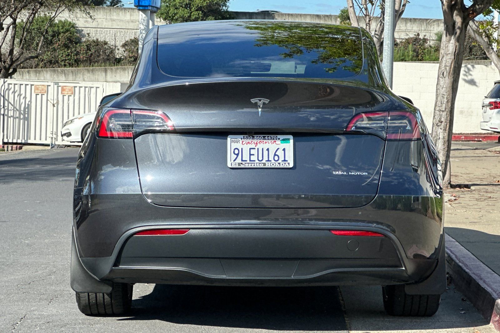 Used 2024 Tesla Model Y Long Range image 4