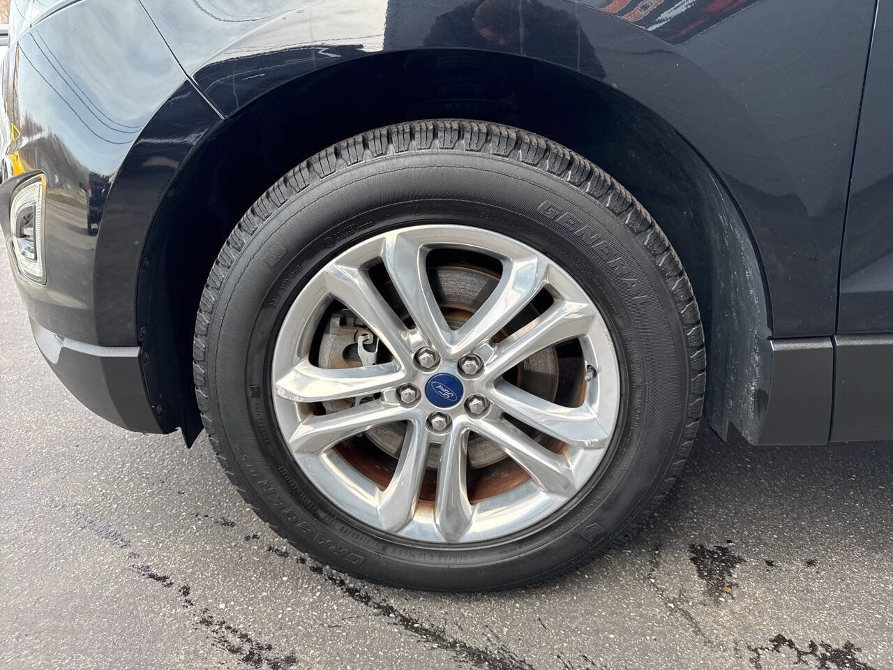 Used 2017 Ford Edge SEL w/ Equipment Group 201A AWD/4WD image 8