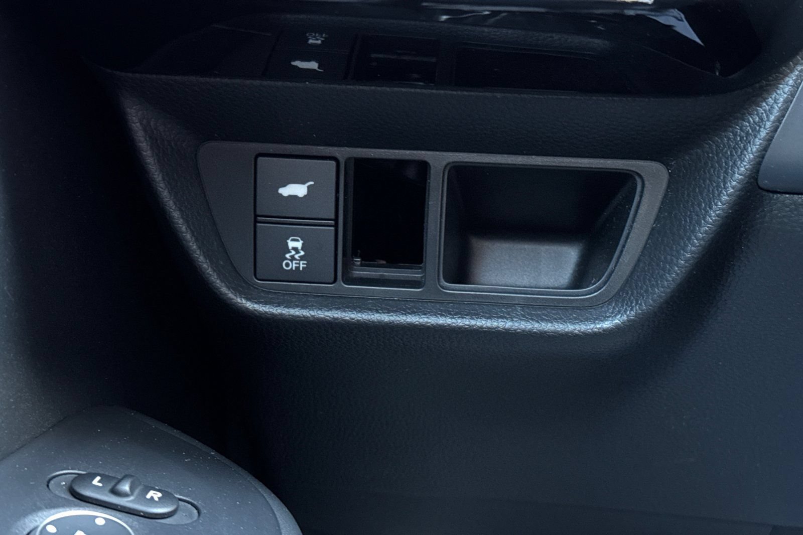 Used 2025 Acura ADX FWD image 30