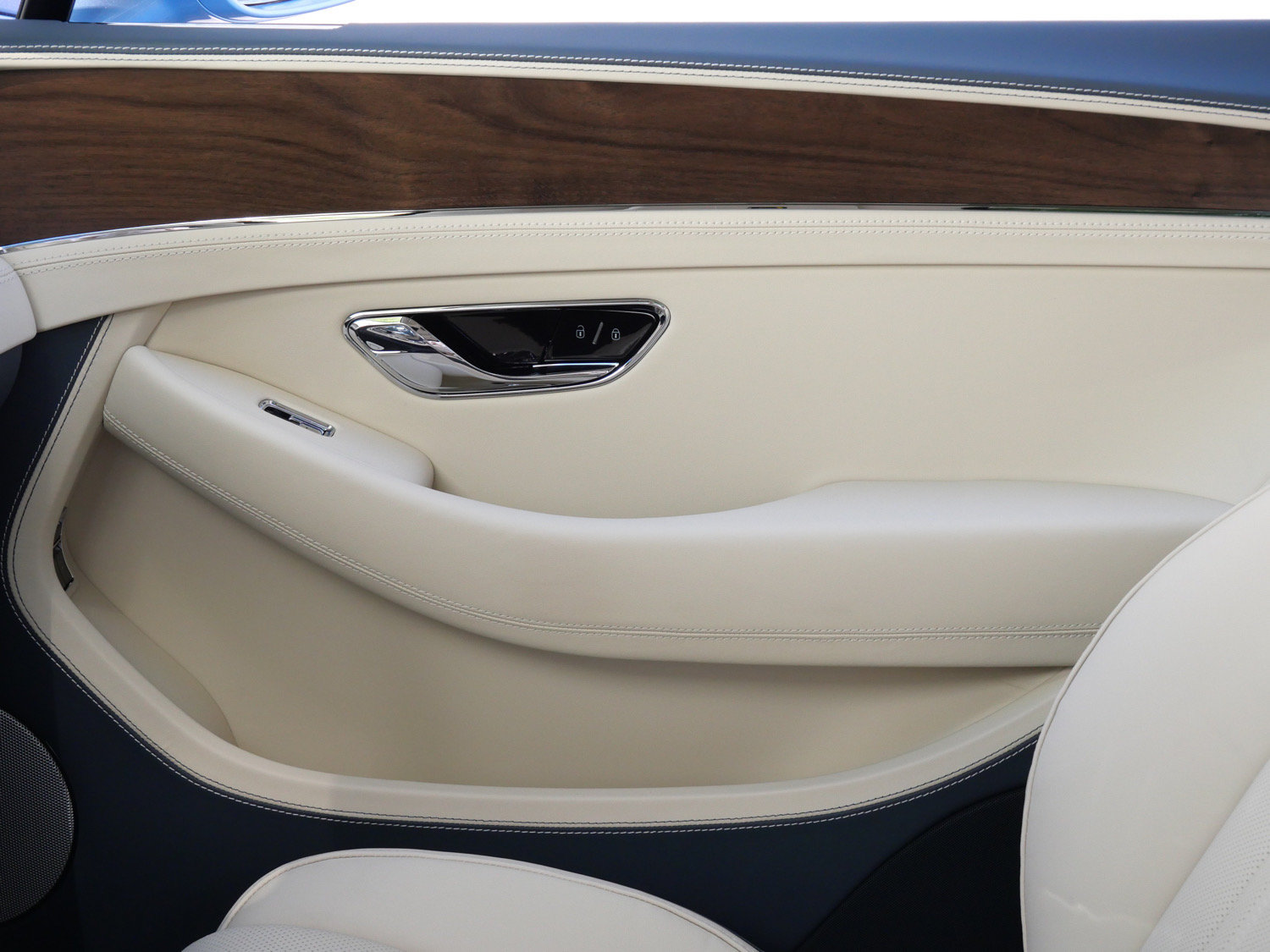 New 2026 Bentley Continental GT AWD/4WD image 15