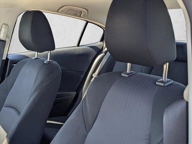 Used 2016 MAZDA MAZDA3 i Sport image 12