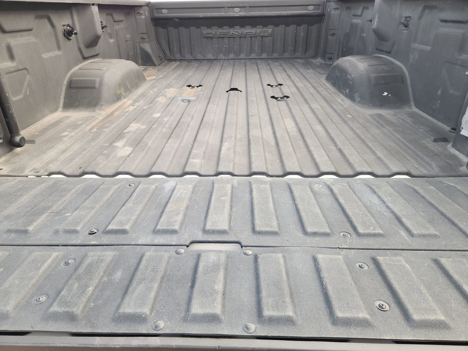 Used 2024 GMC Sierra 3500 Denali w/ Denali Reserve Package image 32