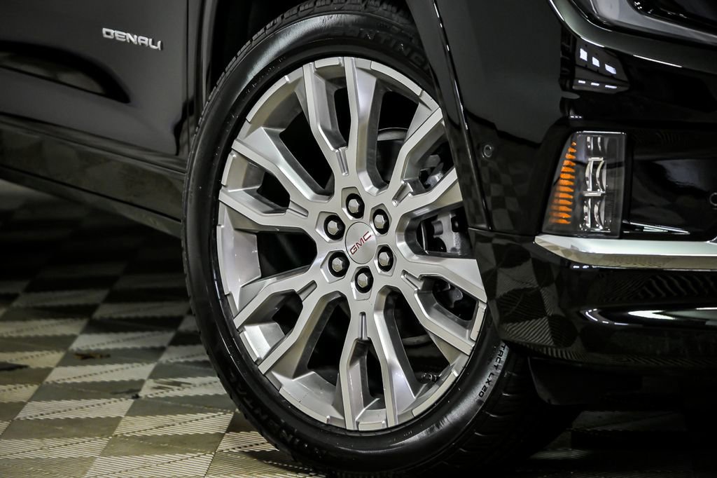 New 2026 GMC Acadia Denali w/ Super Cruise Package image 3