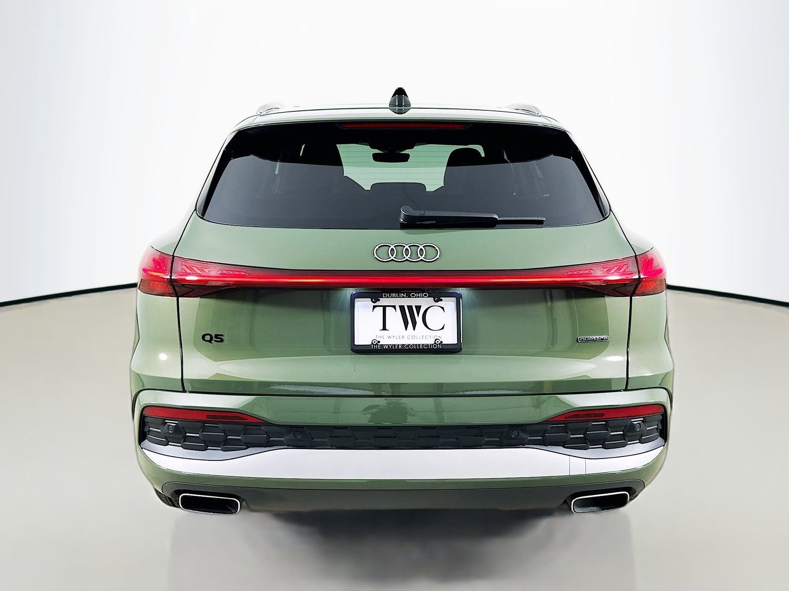 Used 2025 Audi Q5 Prestige AWD/4WD image 6