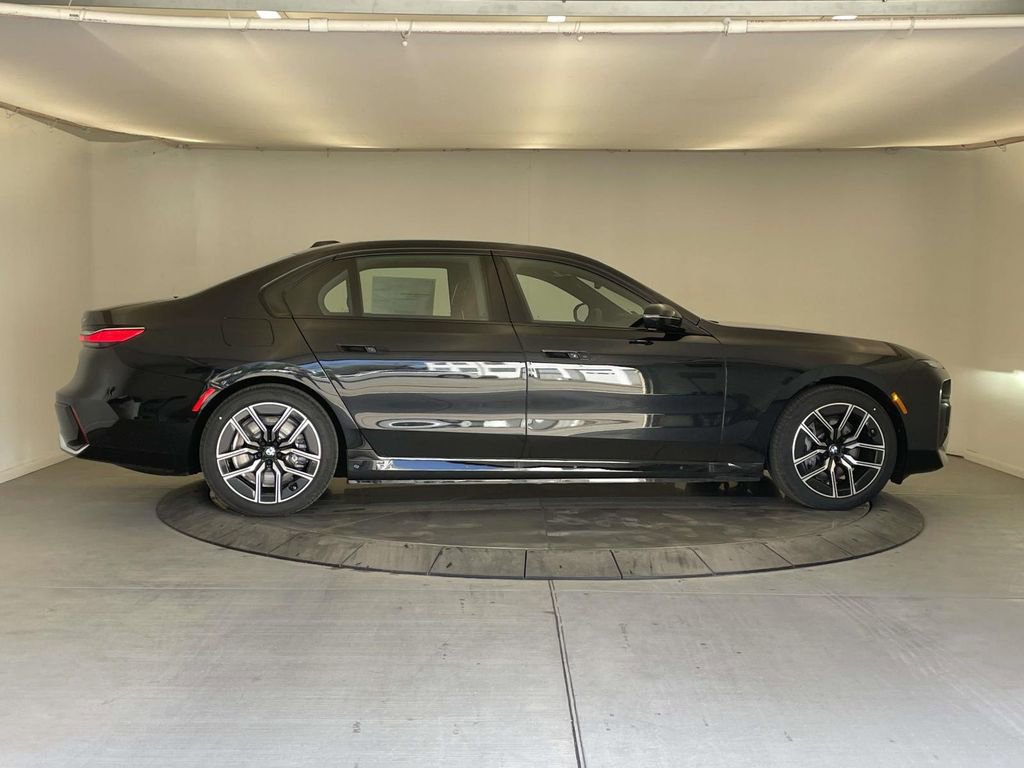 New 2026 BMW i7 xDrive60 w/ Executive Package AWD/4WD image 6