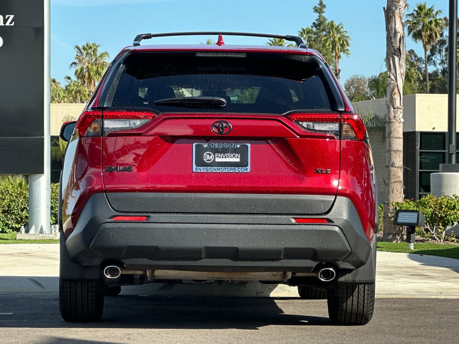 Used 2025 Toyota RAV4 XLE Premium FWD image 4