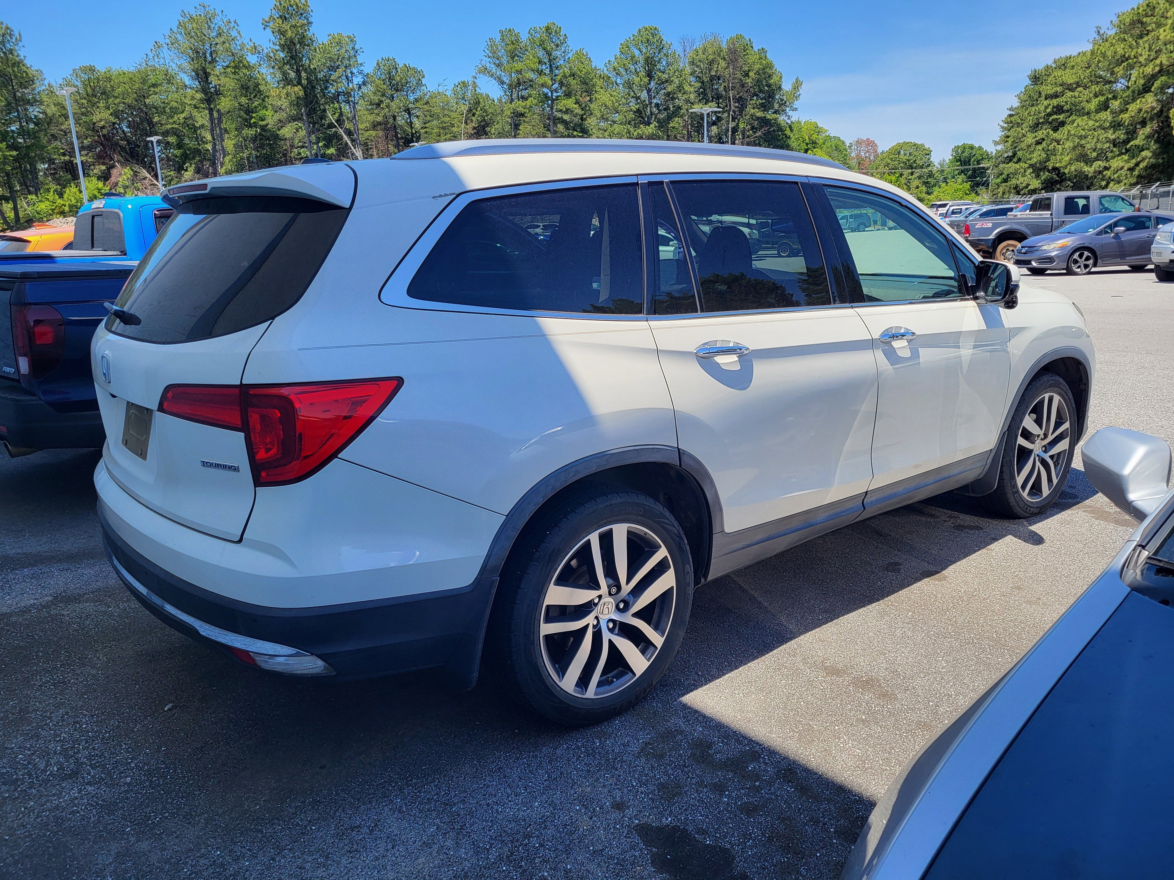 Used 2016 Honda Pilot Touring image 4