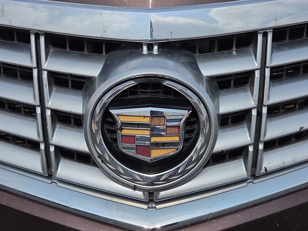 Used 2015 Cadillac SRX Luxury w/ Driver Awareness Package FWD image 11