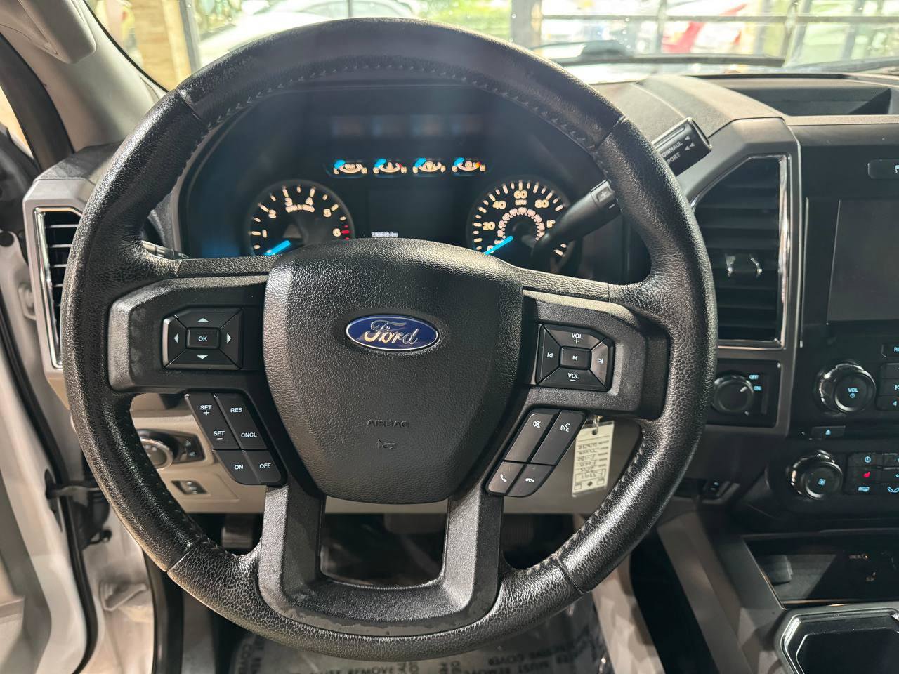 Used 2015 Ford F150 XLT w/ Equipment Group 302A Luxury RWD image 31