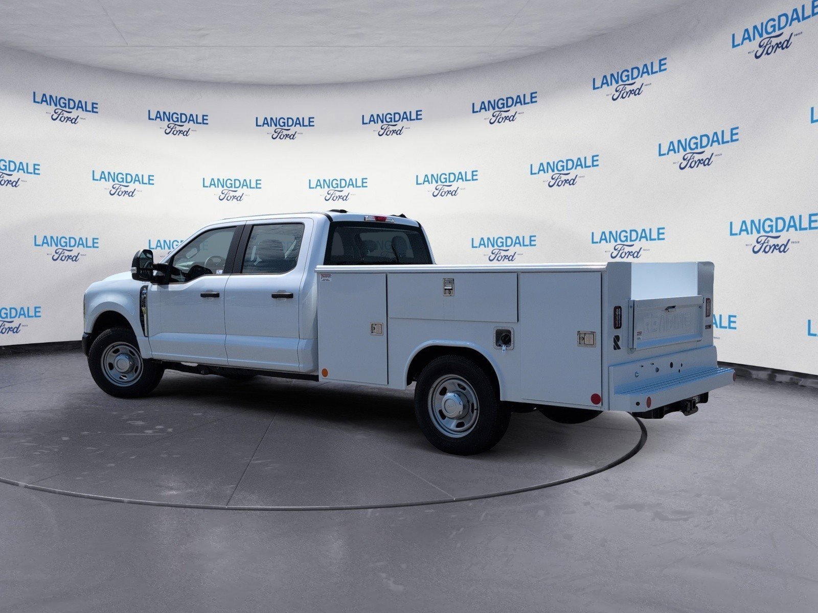 New 2025 Ford F350 XL image 9