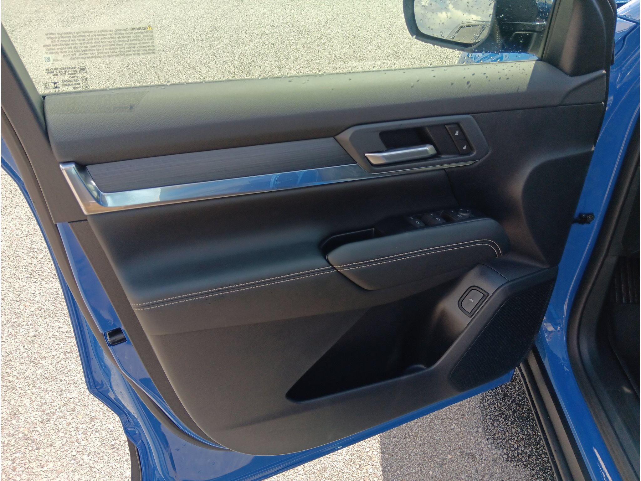 New 2027 GMC Terrain Elevation w/ Elevation Premium Package FWD image 8