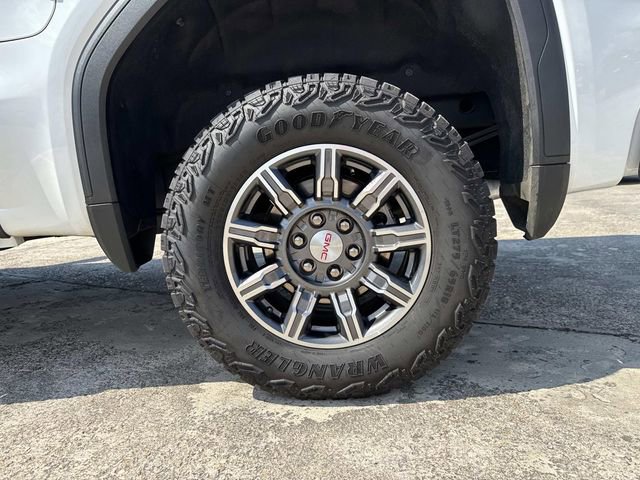 Used 2024 GMC Sierra 1500 AT4 w/ Technology Package image 16