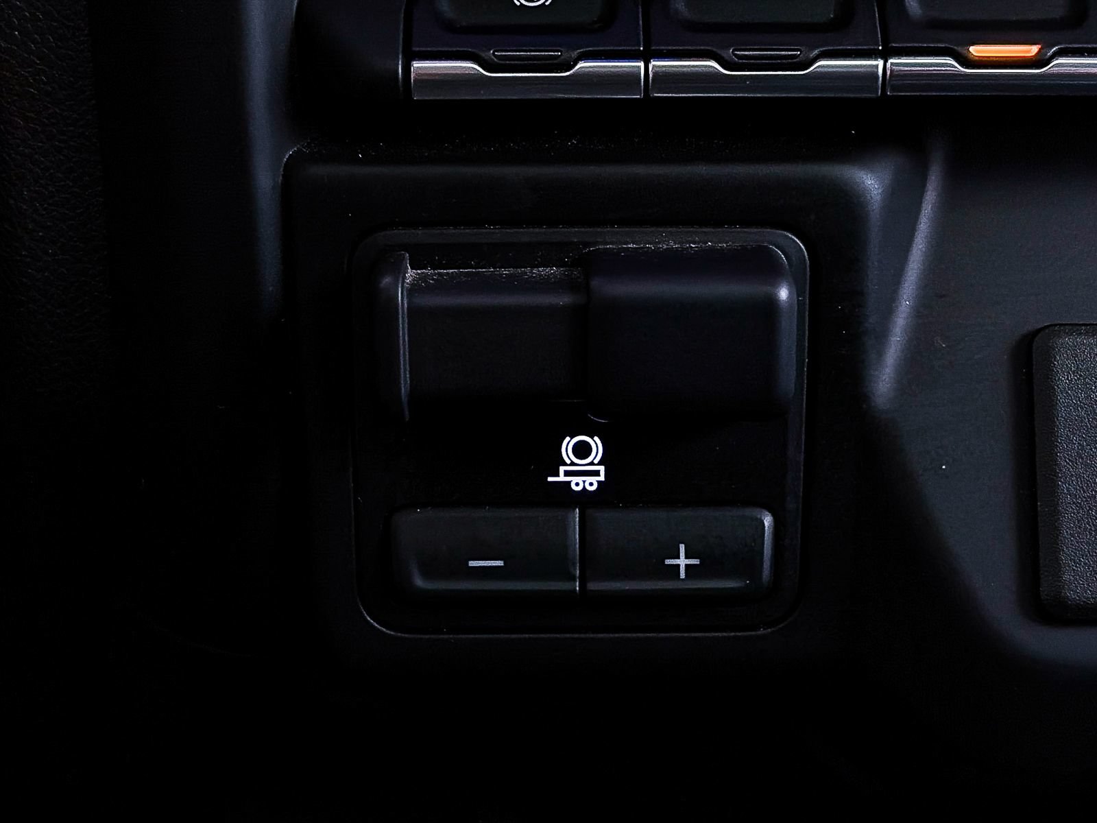 Used 2022 Chevrolet Silverado 3500 High Country w/ Safety Package II AWD/4WD image 28