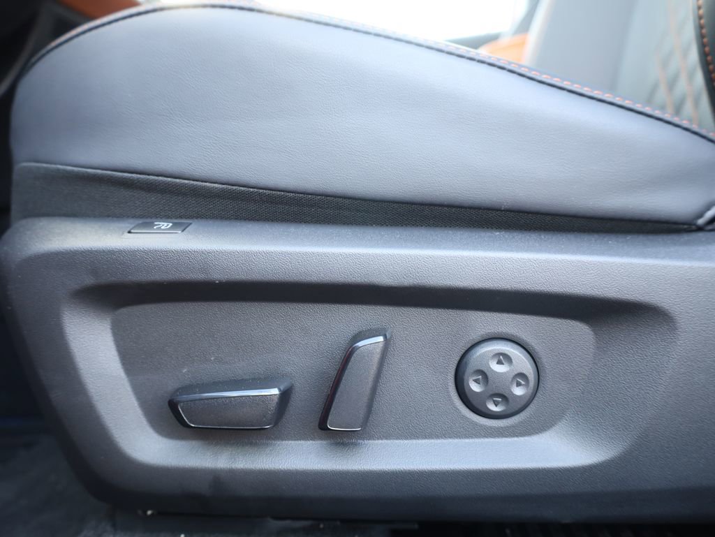 New 2025 Mitsubishi Outlander SEL image 35