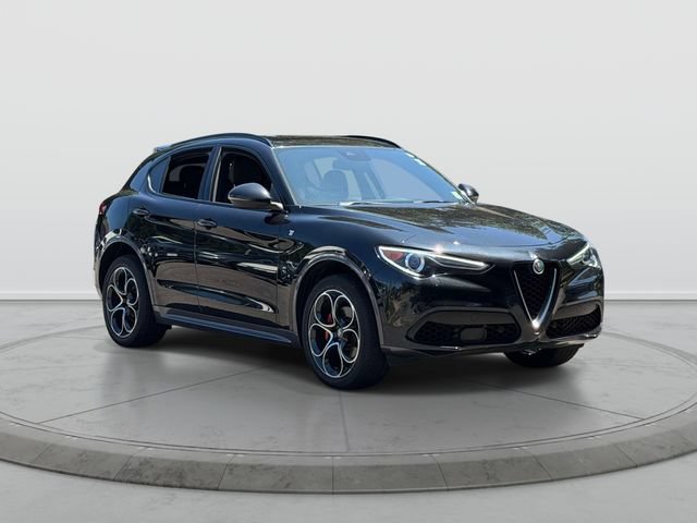 Used 2023 Alfa Romeo Stelvio Ti