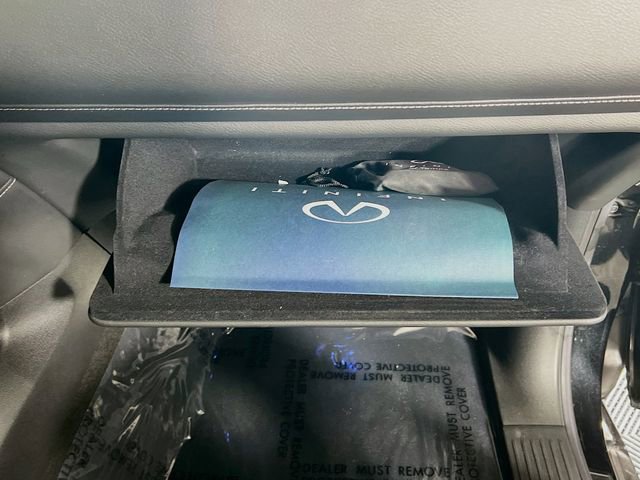 Used 2025 INFINITI QX80 Sensory AWD/4WD image 31