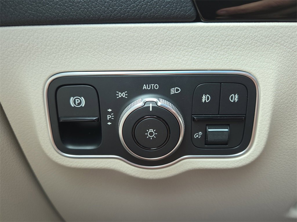 New 2026 Mercedes-Benz GLA 250 4MATIC image 29