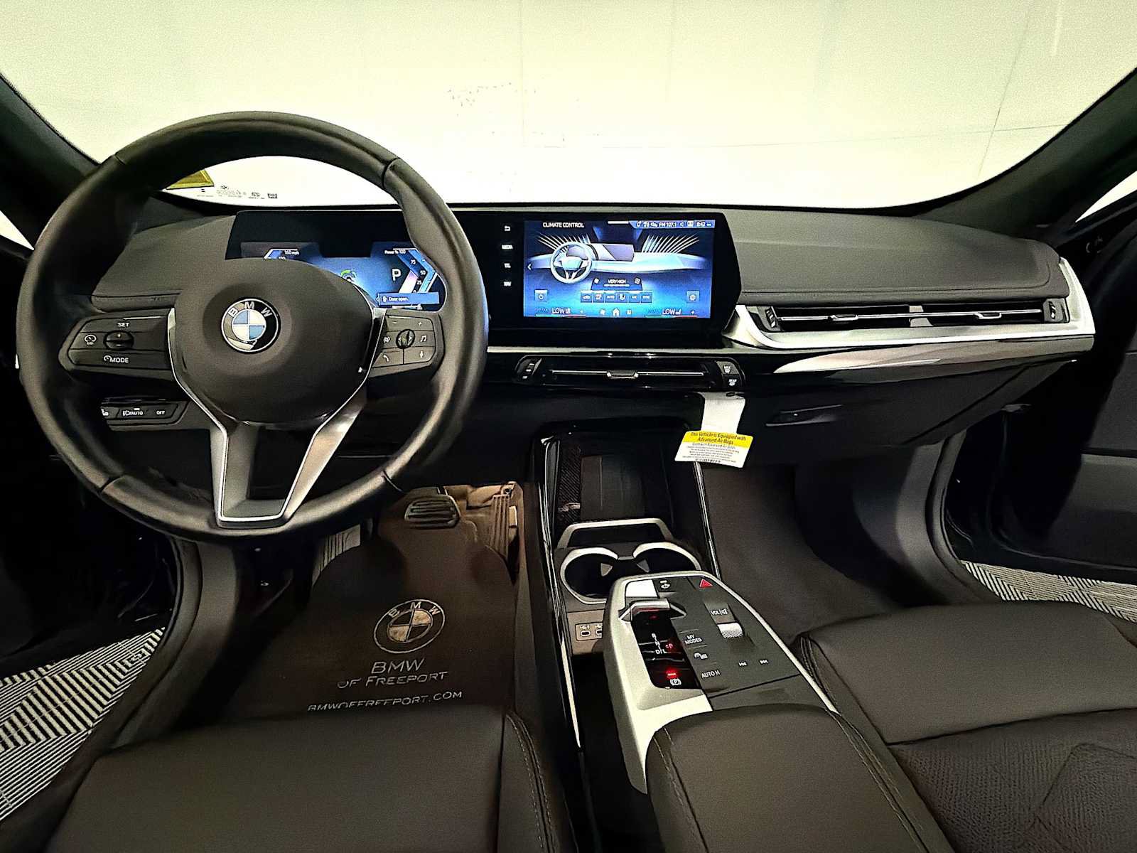 Used 2024 BMW X1 xDrive28i w/ Convenience Package AWD/4WD image 16