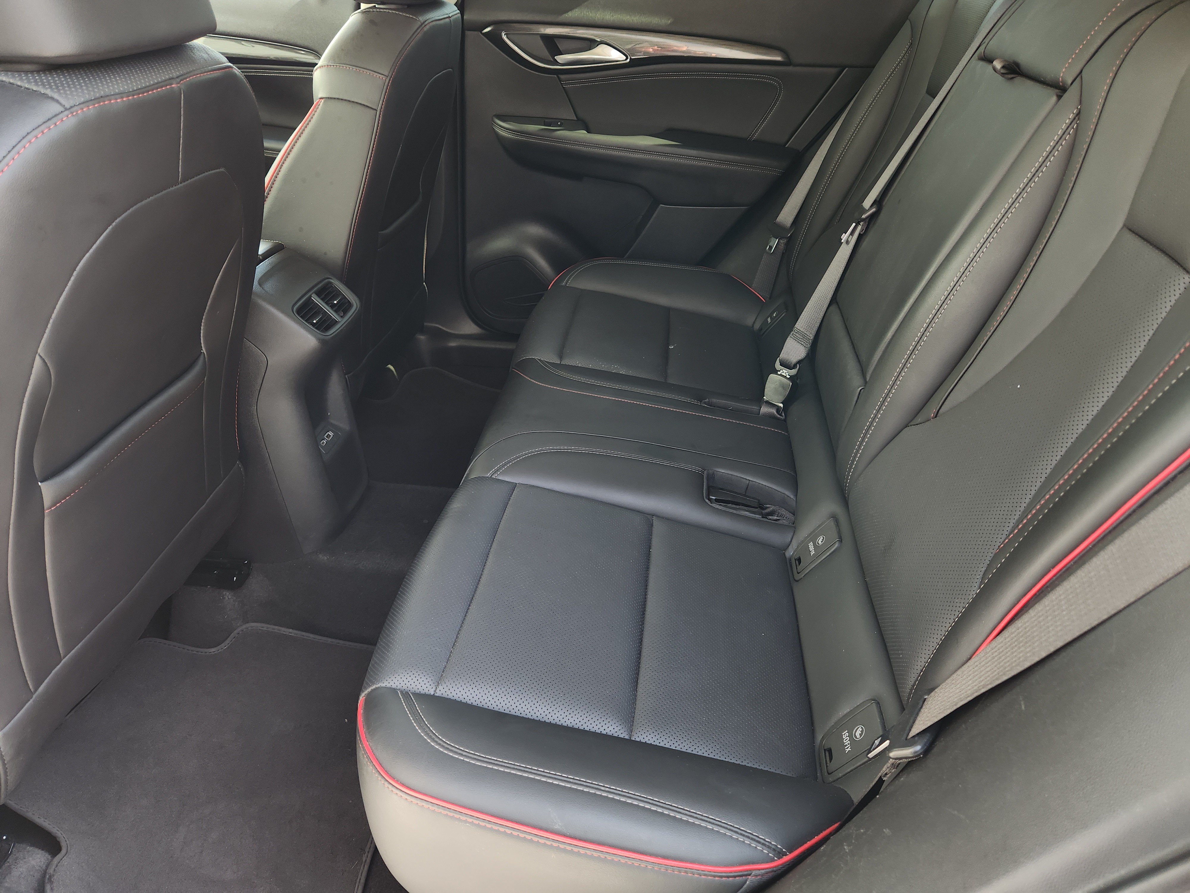 Used 2023 Buick Envision Essence w/ Sport Touring Package FWD image 33