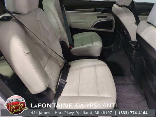 Used 2021 Kia Telluride SX w/ SX Prestige Package image 27