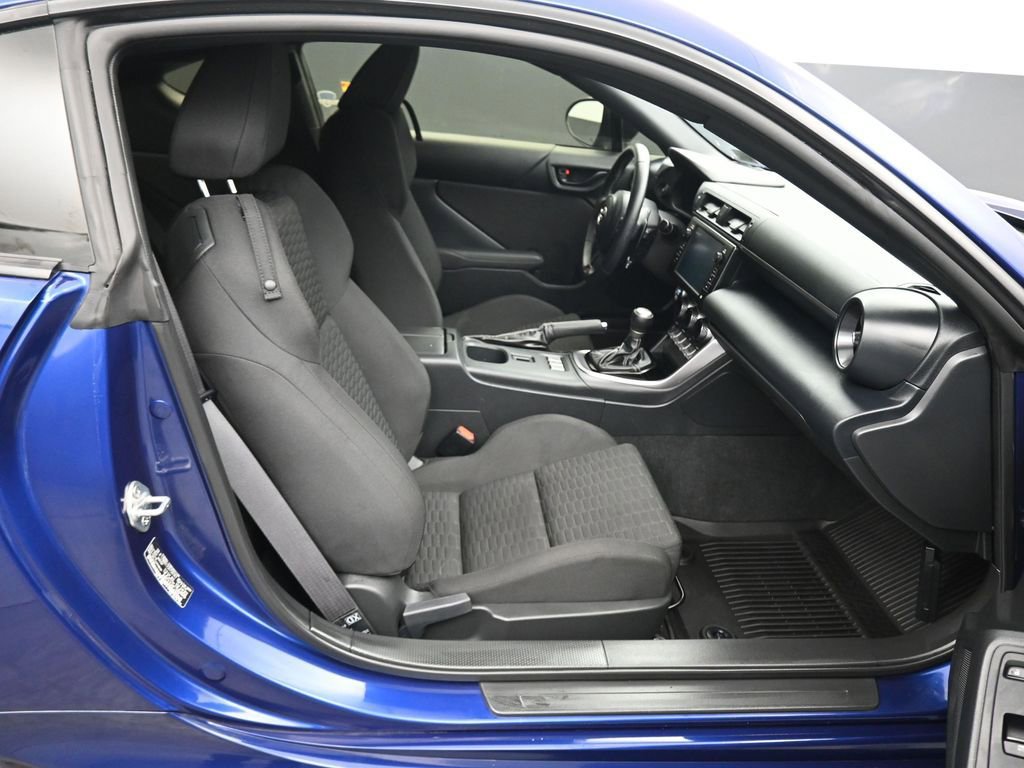 Used 2025 Toyota GR86 w/ Performance Package image 32