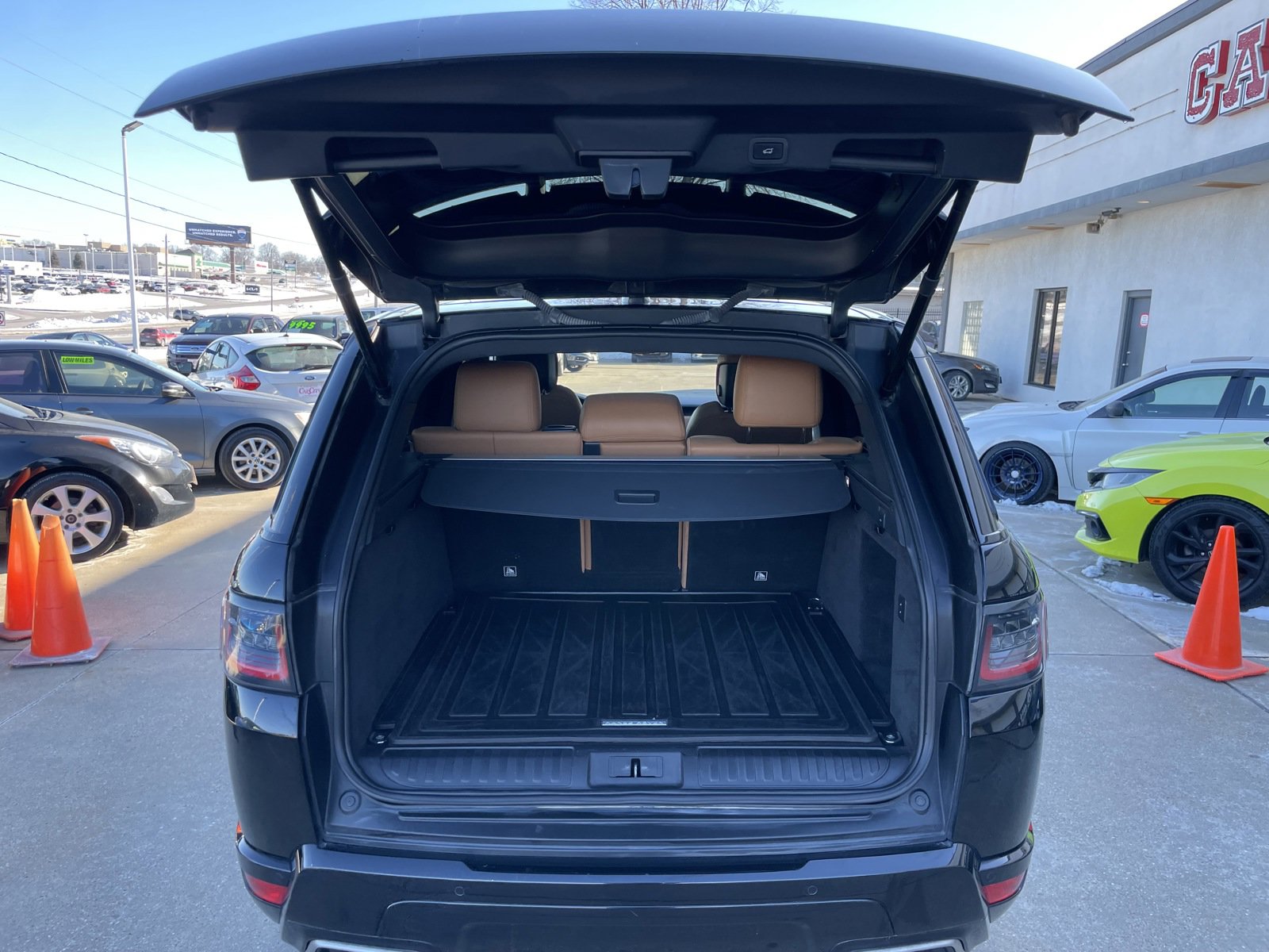 Used 2019 Land Rover Range Rover Sport HSE Dynamic image 9