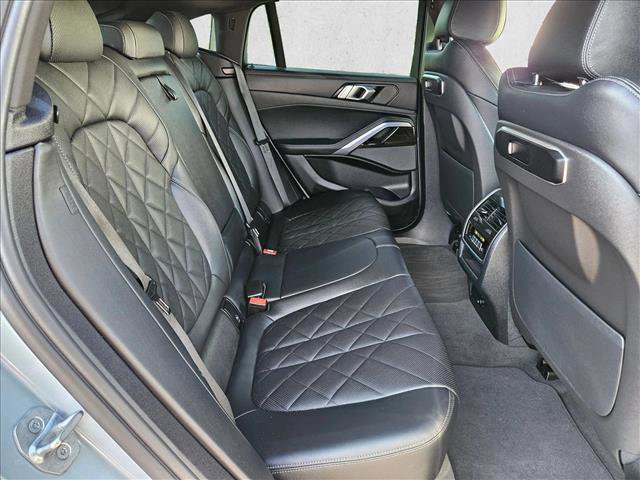 Used 2024 BMW X6 xDrive40i w/ Premium Package AWD/4WD image 24