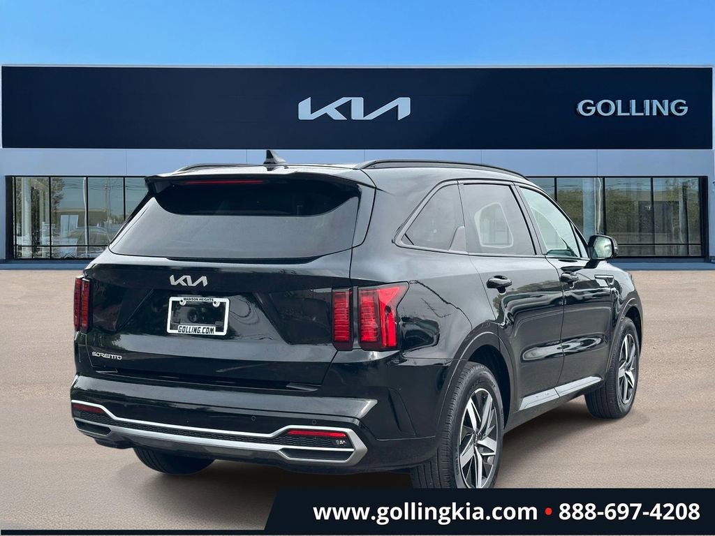 Certified 2023 Kia Sorento S w/ Panoramic Sunroof Package FWD image 3