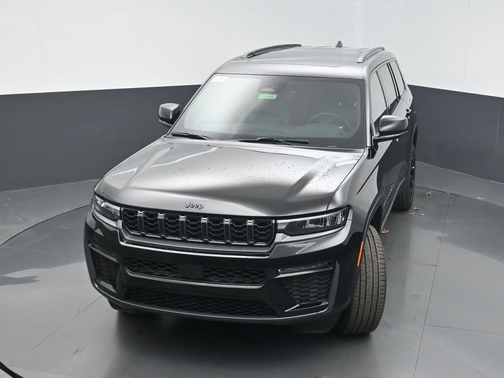 New 2026 Jeep Grand Cherokee L Limited w/ Limited Altitude Package AWD/4WD image 38