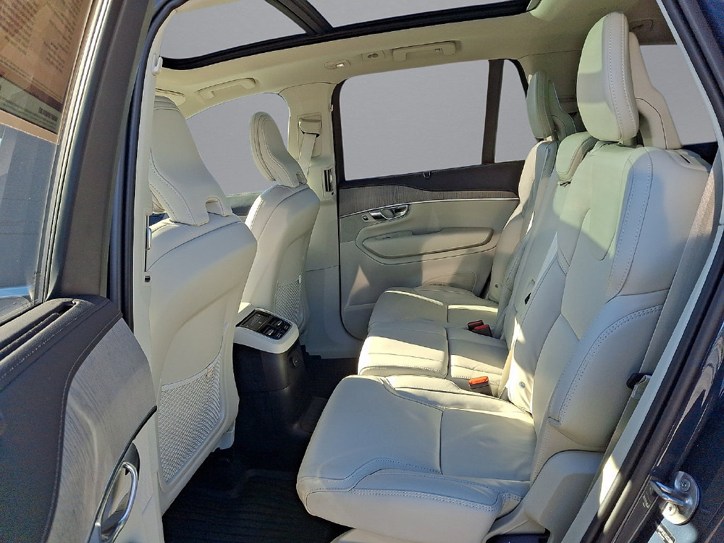 Certified 2025 Volvo XC90 T8 Ultra w/ Protection Package Premier AWD/4WD image 26