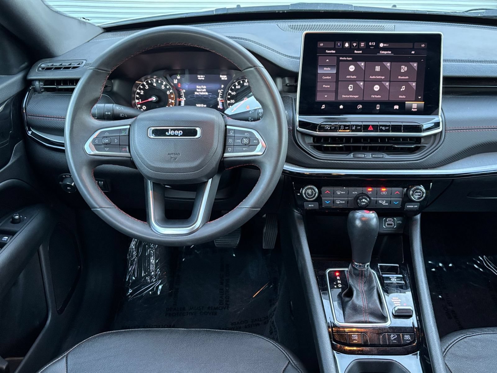 Used 2025 Jeep Compass Trailhawk AWD/4WD image 33