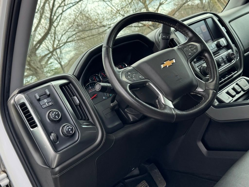 Used 2015 Chevrolet Silverado 1500 LTZ Z71 w/ LTZ Plus Package image 4