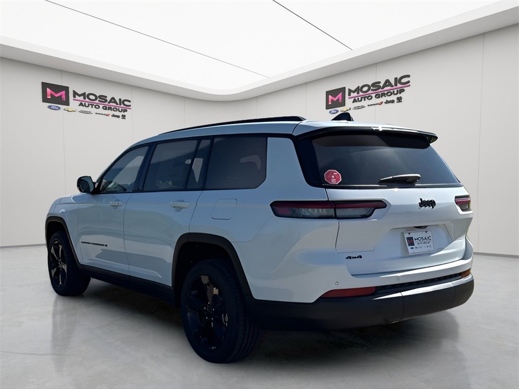 New 2025 Jeep Grand Cherokee L Altitude image 5