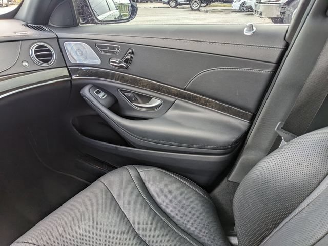 Used 2020 Mercedes-Benz S 450 Sedan image 17