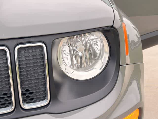 Used 2020 Jeep Renegade Latitude FWD image 24