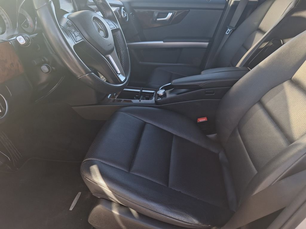 Used 2015 Mercedes-Benz GLK 350 4MATIC image 11