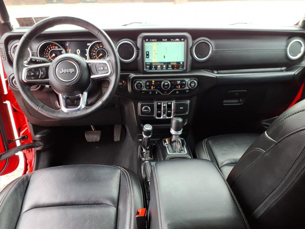 Used 2018 Jeep Wrangler Unlimited Sahara image 12