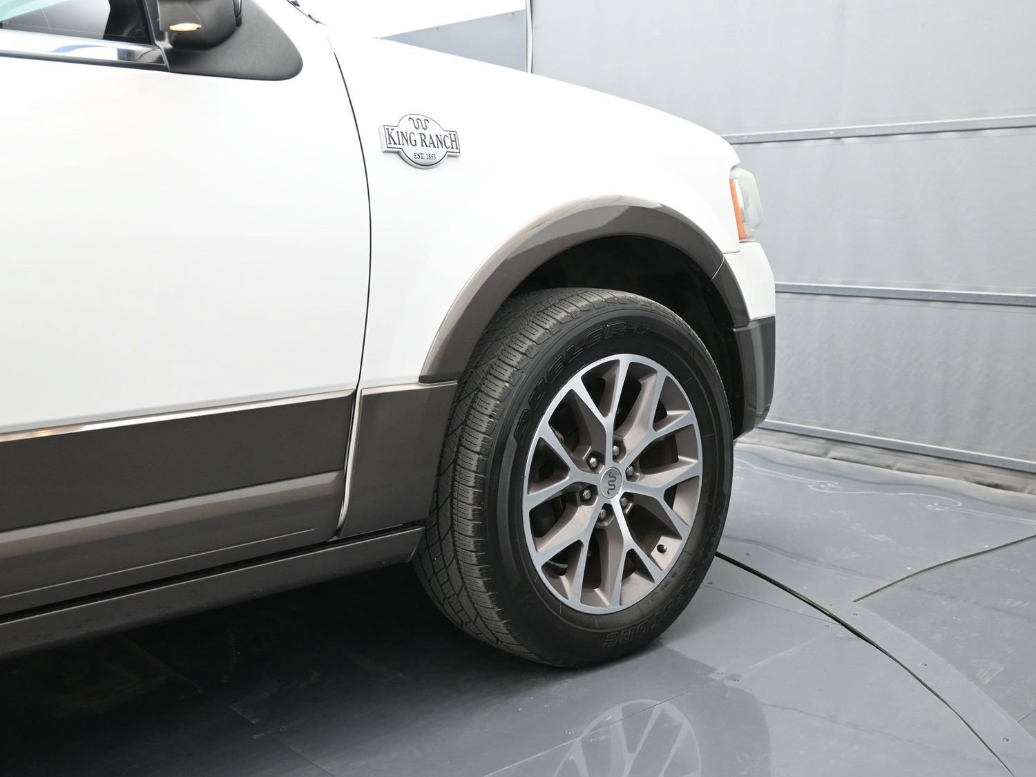 Used 2016 Ford Expedition King Ranch RWD image 49