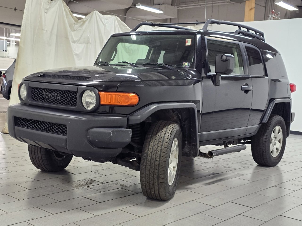 Used 2010 Toyota FJ Cruiser 4WD image 9
