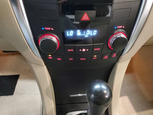 Used 2010 Suzuki Kizashi SE FWD image 19