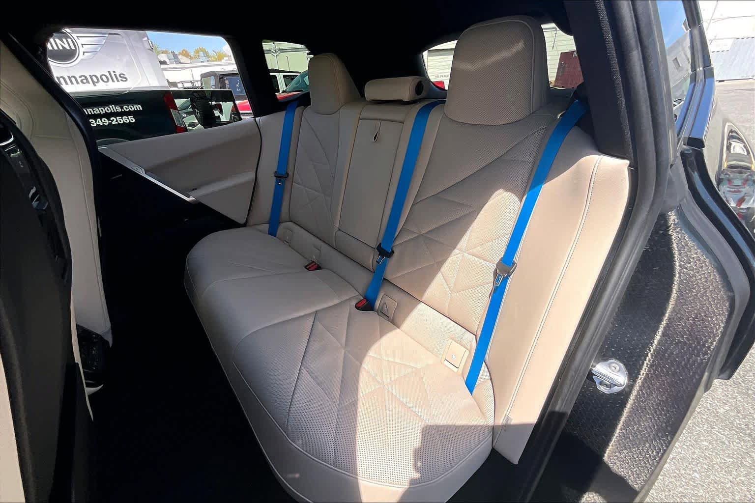 Certified 2024 BMW iX xDrive50 w/ Premium Package image 21