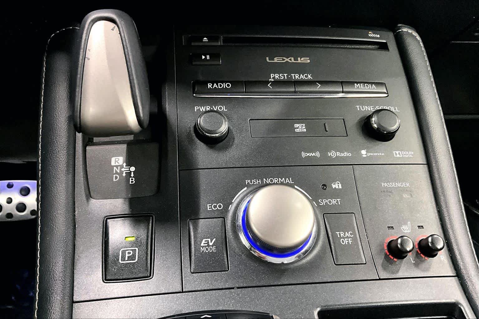 Used 2017 Lexus CT 200h w/ Navigation System Package FWD image 33