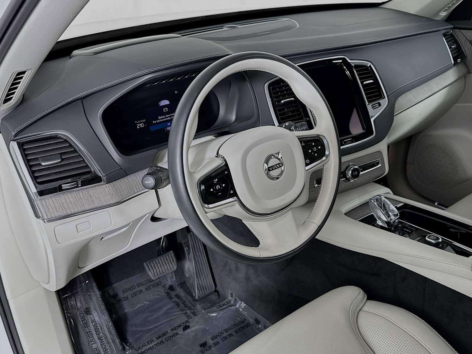 Certified 2024 Volvo XC90 B6 Ultimate image 9