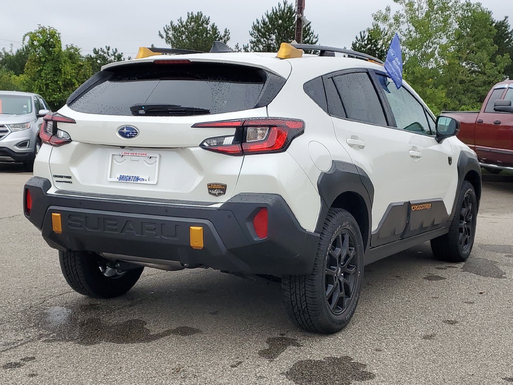 Used 2025 Subaru Crosstrek 2.5i Wilderness AWD/4WD image 4